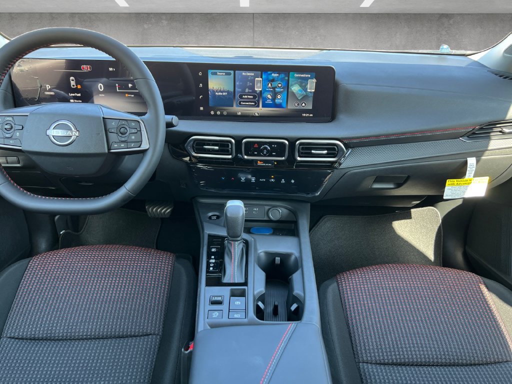New 2027 Nissan Sentra SR FWD image 4