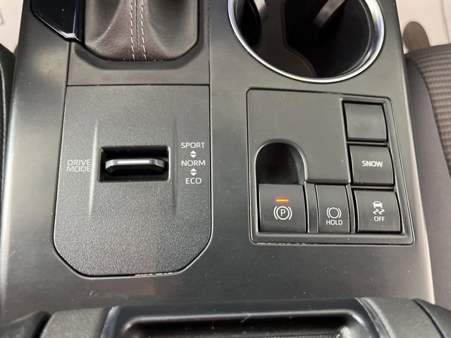 Used 2023 Toyota Highlander L image 30