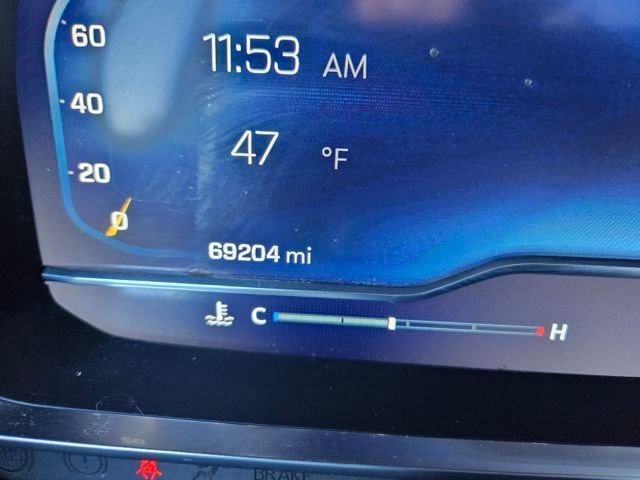 Used 2022 Chevrolet Suburban Z71 image 16