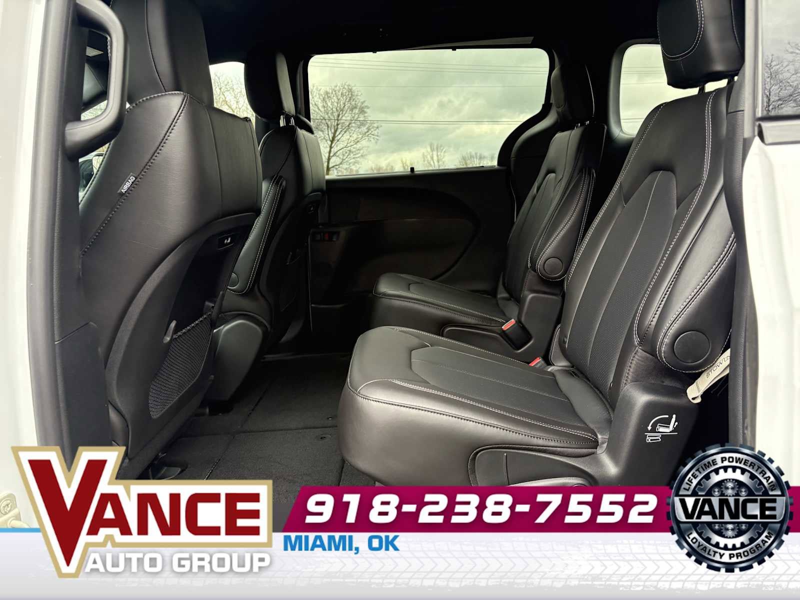 New 2026 Chrysler Pacifica Select w/ S Appearance Package FWD image 12