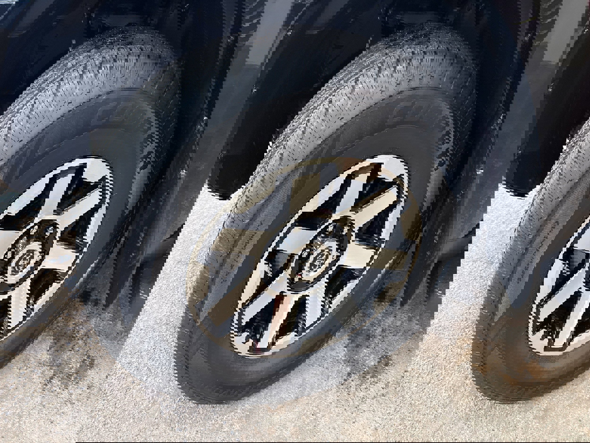 Used 2023 Toyota 4Runner TRD Off-Road Premium w/ Off Road Premium Plus Package image 4