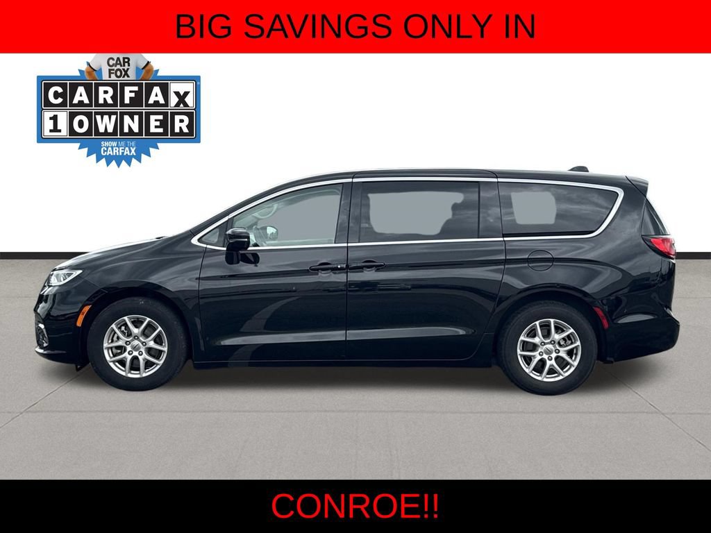 Used 2024 Chrysler Pacifica Touring-L FWD image 8