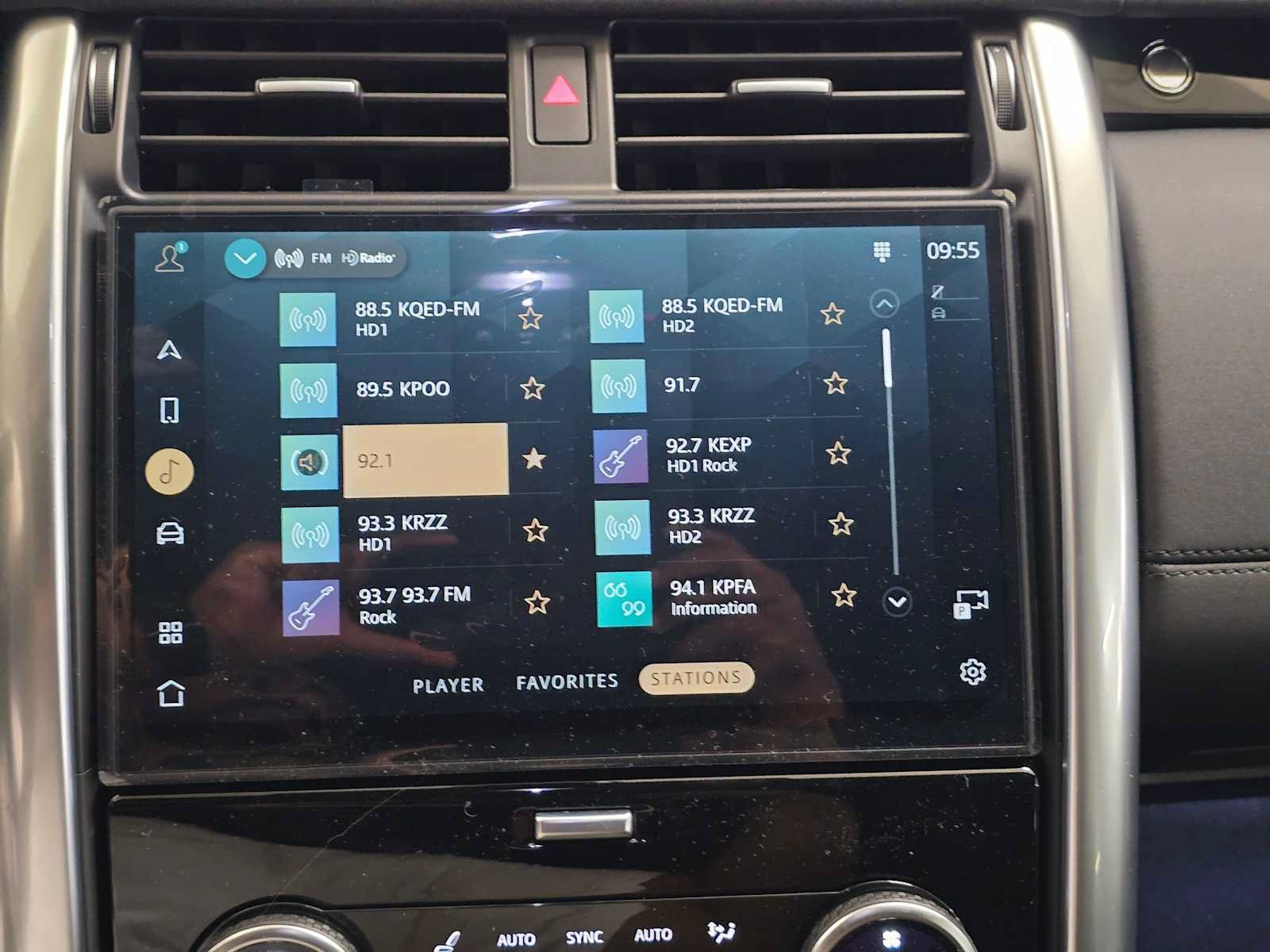 New 2026 Land Rover Discovery S AWD/4WD image 27