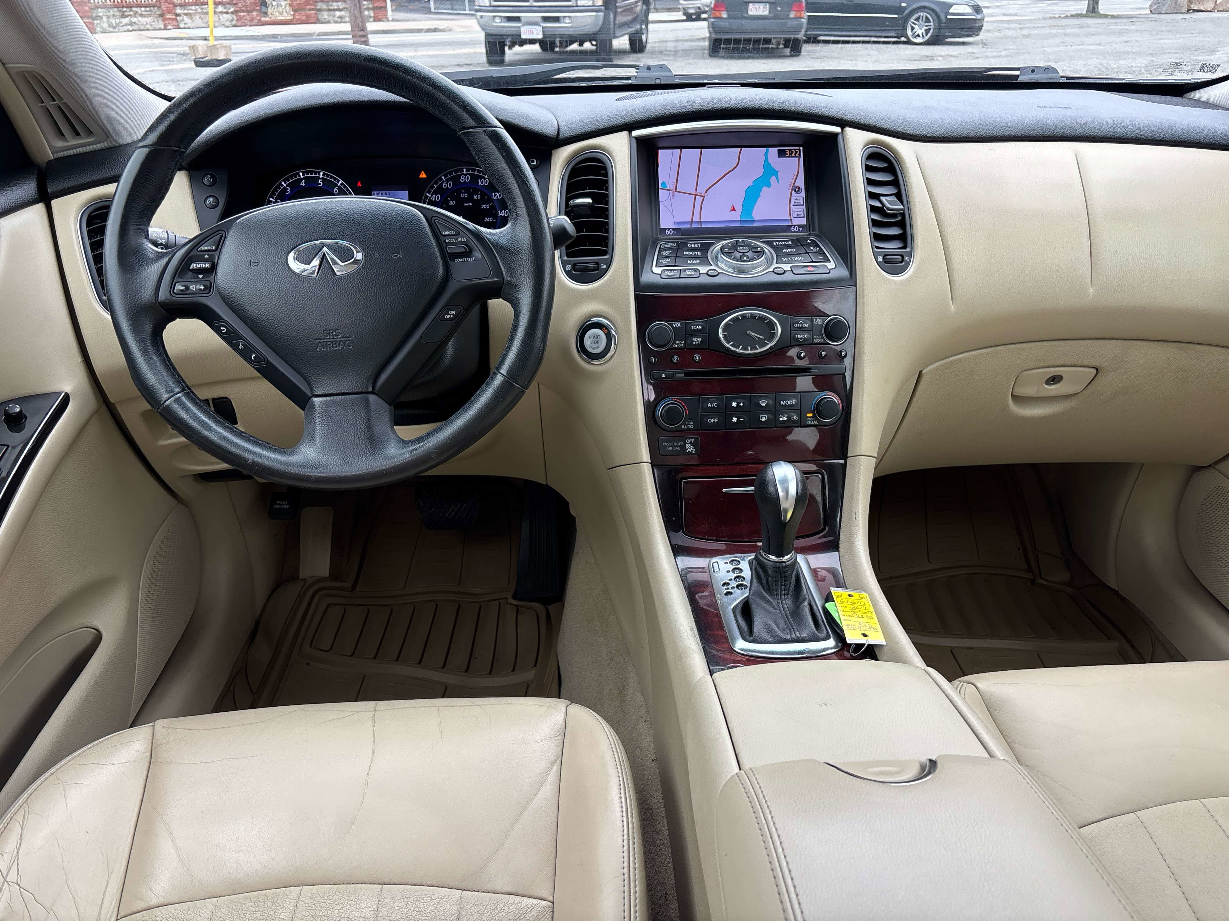 Used 2017 INFINITI QX50 AWD w/ Premium Plus Package image 13