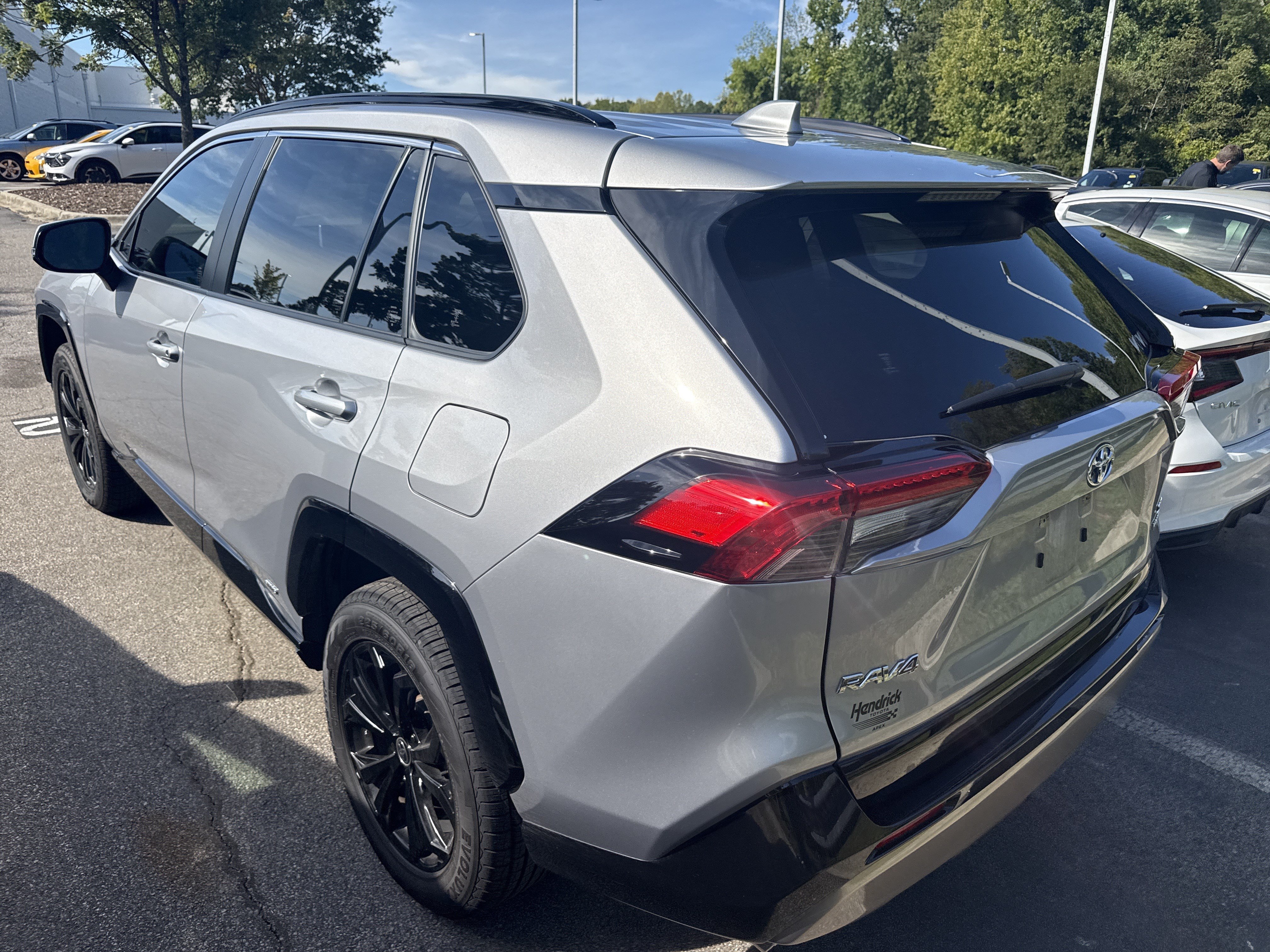 Used 2024 Toyota RAV4 SE w/ Weather Package AWD/4WD image 43