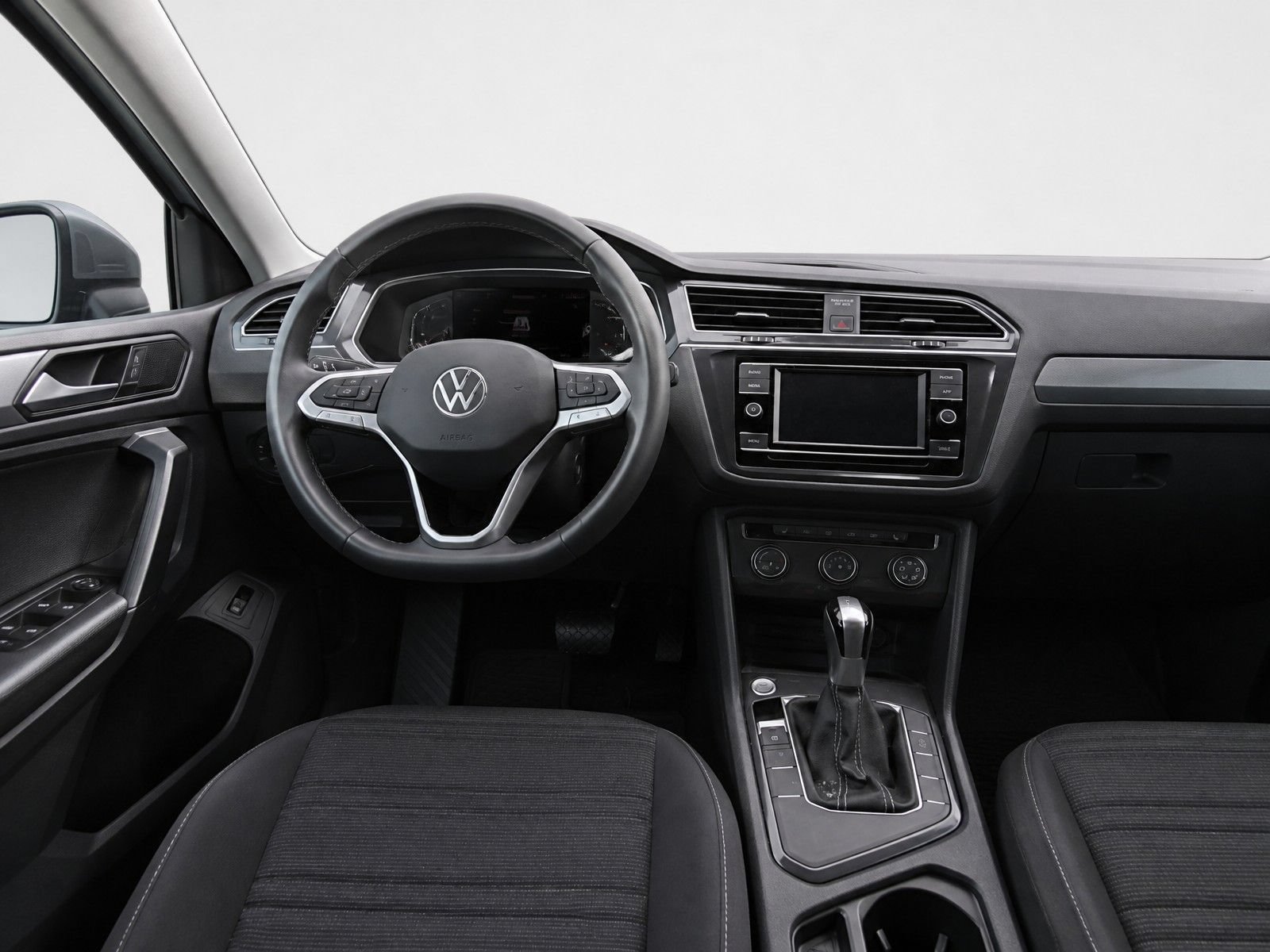 Used 2024 Volkswagen Tiguan S FWD image 24