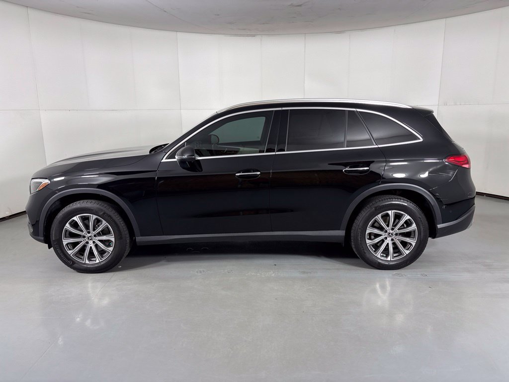 Used 2025 Mercedes-Benz GLC 300 image 5