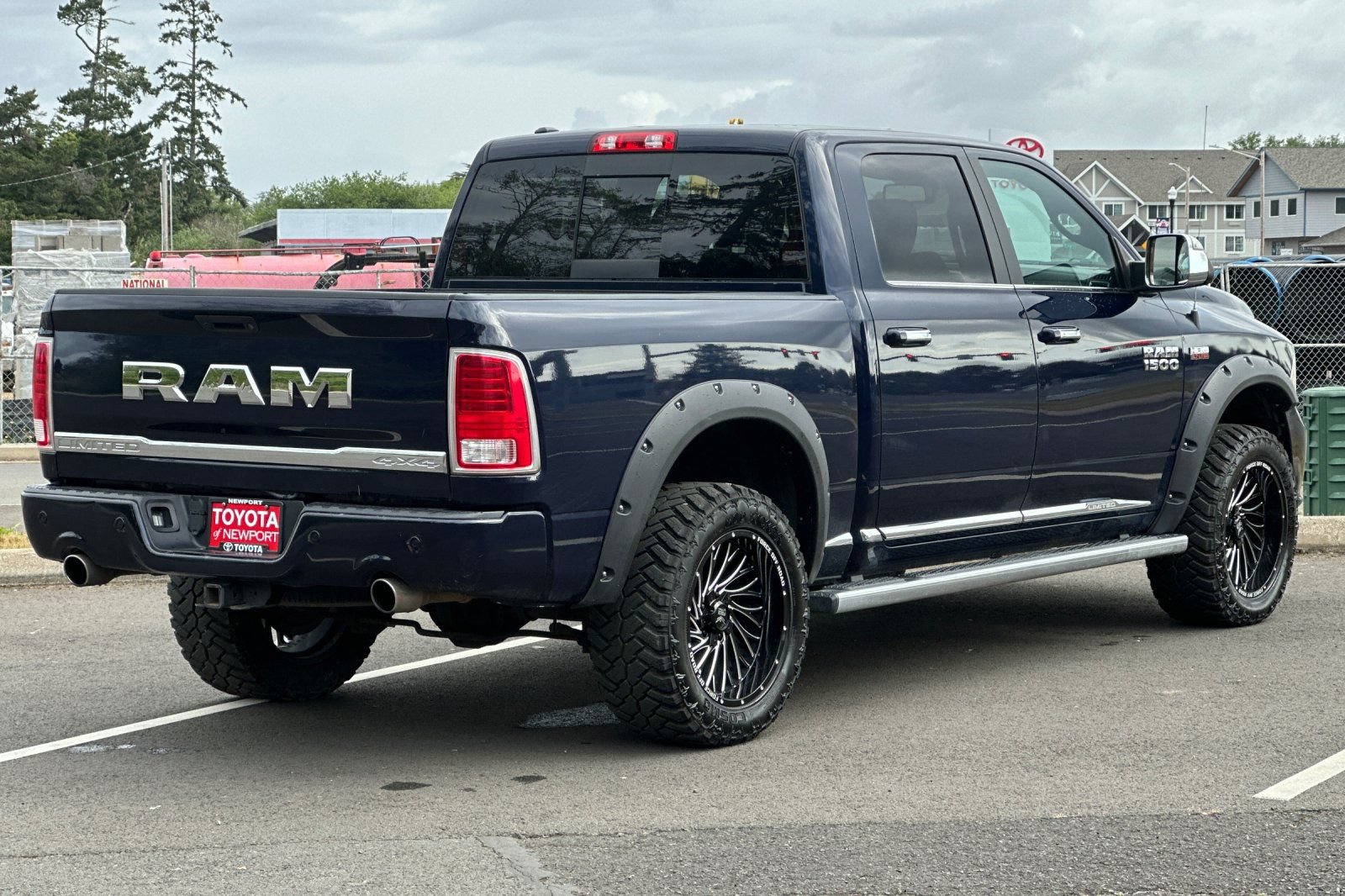 Used 2017 RAM 1500 Limited AWD/4WD image 4
