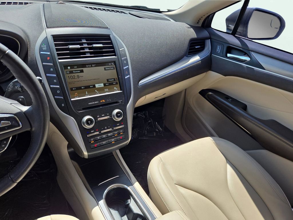 Used 2017 Lincoln MKC Premiere image 22