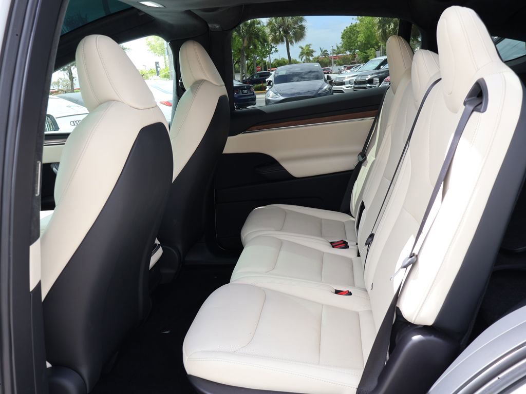 Used 2023 Tesla Model X AWD/4WD image 35