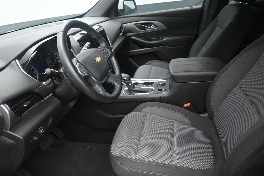 Used 2023 Chevrolet Traverse LT FWD image 12