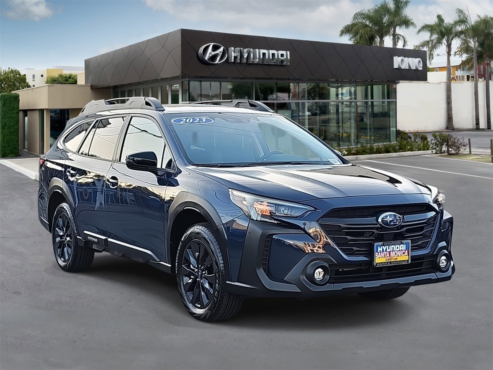 Used 2023 Subaru Outback Onyx Edition image 1