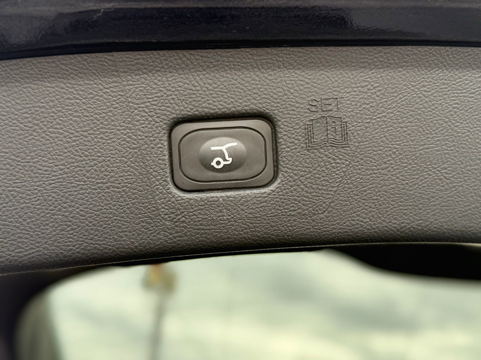 Used 2024 Ford Edge ST-Line image 34