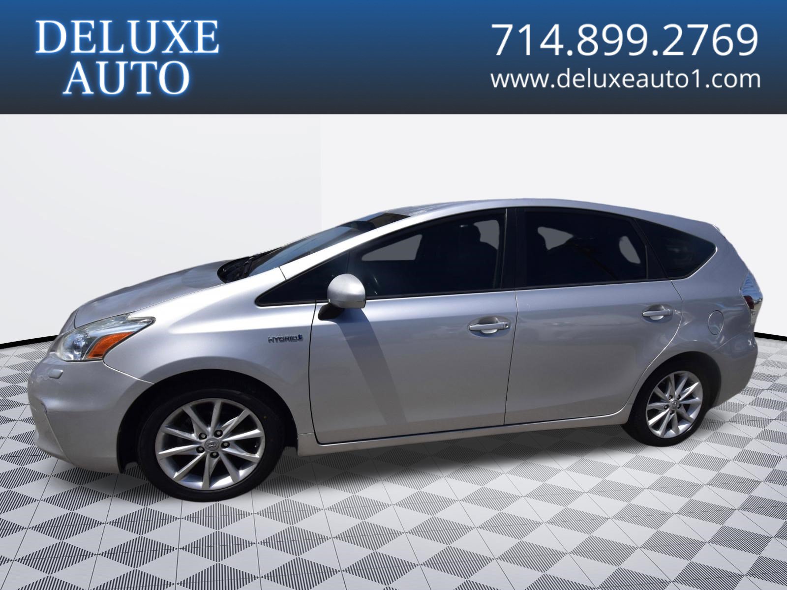 Used 2013 Toyota Prius V Five FWD image 1
