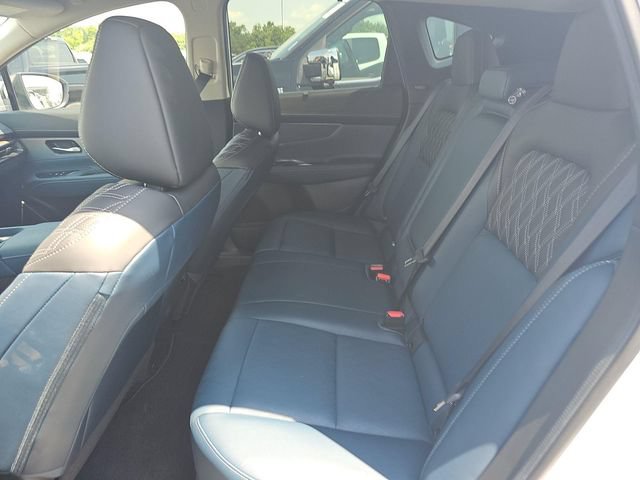 Certified 2026 Nissan Murano Platinum AWD/4WD image 4