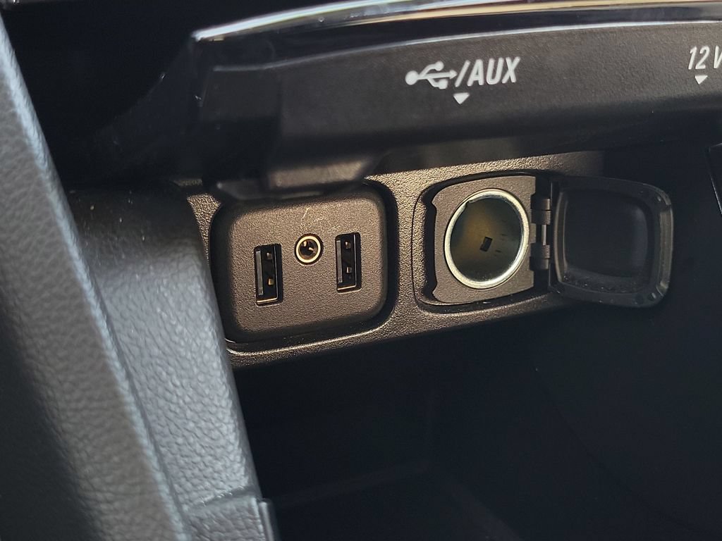 Used 2020 Buick Encore Preferred FWD image 29