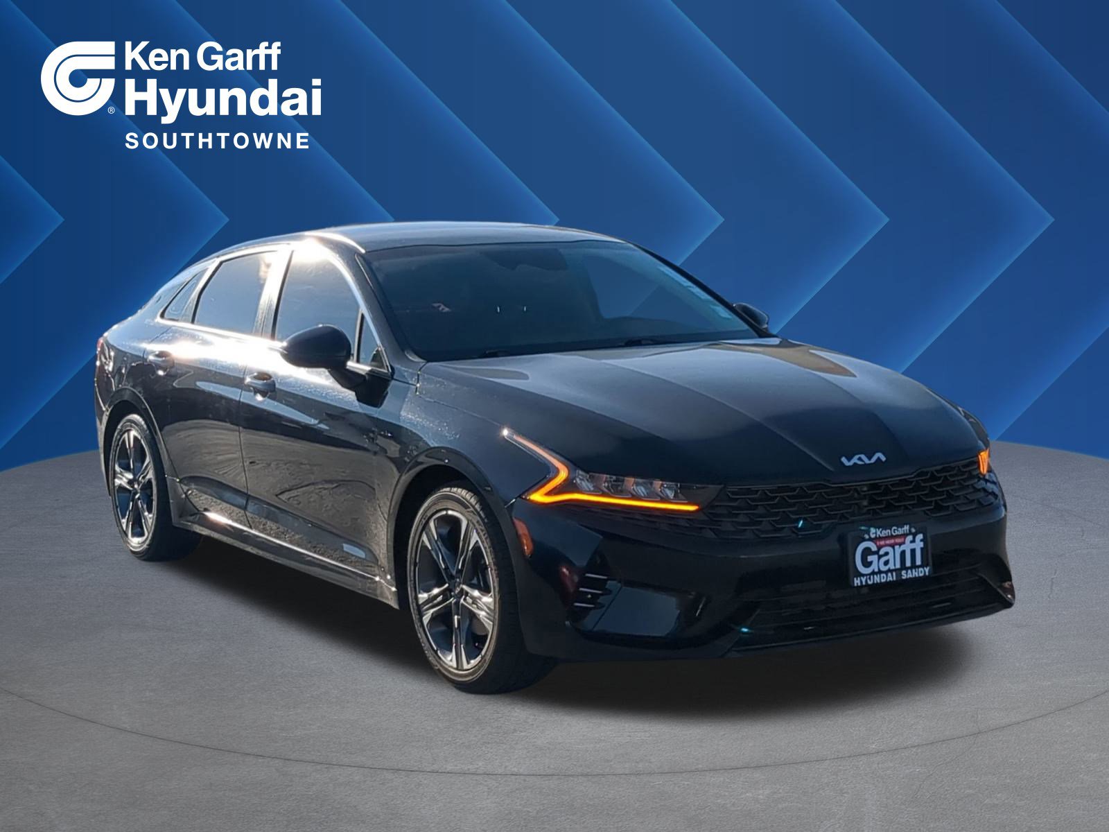 Used 2022 Kia K5 LXS image 1