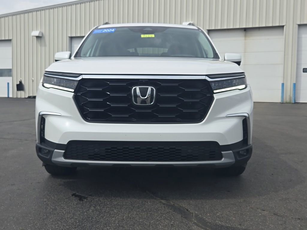 Certified 2024 Honda Pilot Elite image 2