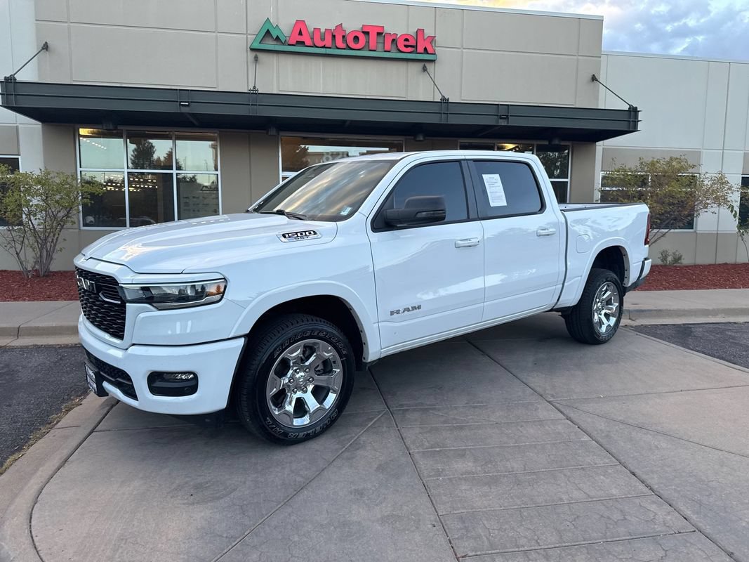 Used 2025 RAM 1500 Big Horn AWD/4WD image 2