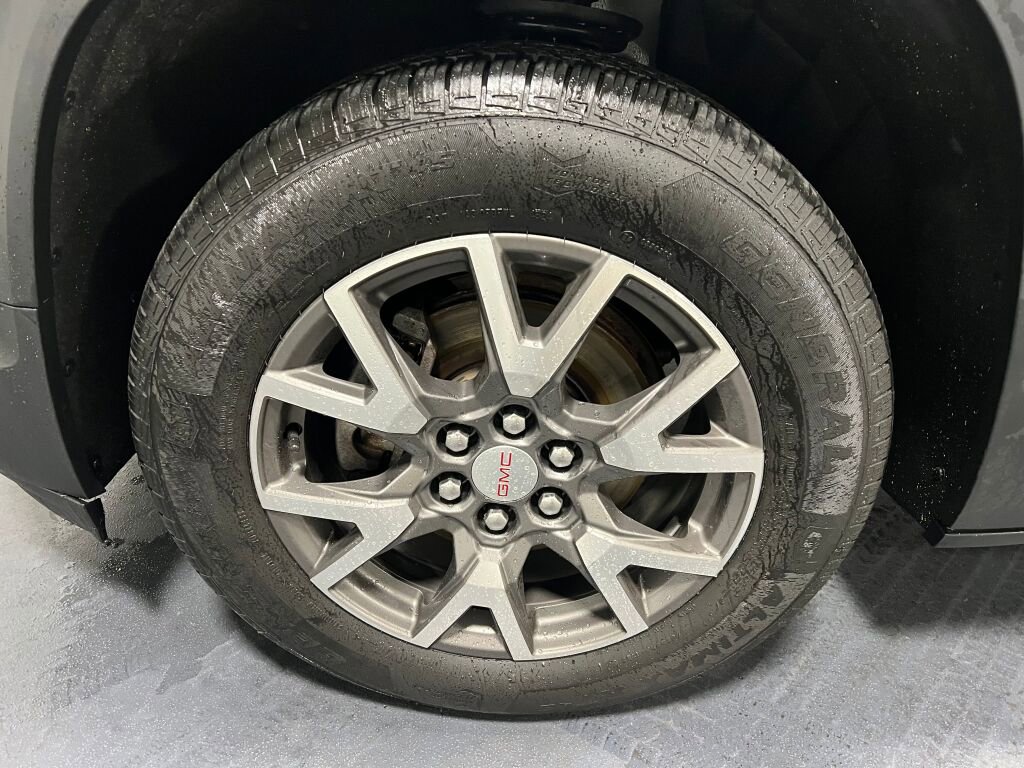 Used 2020 GMC Acadia SLE w/ Driver Convenience Package image 15