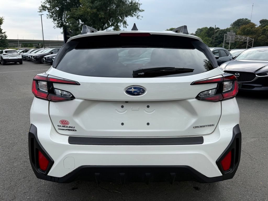 Used 2024 Subaru Crosstrek 2.0i Premium AWD/4WD image 7