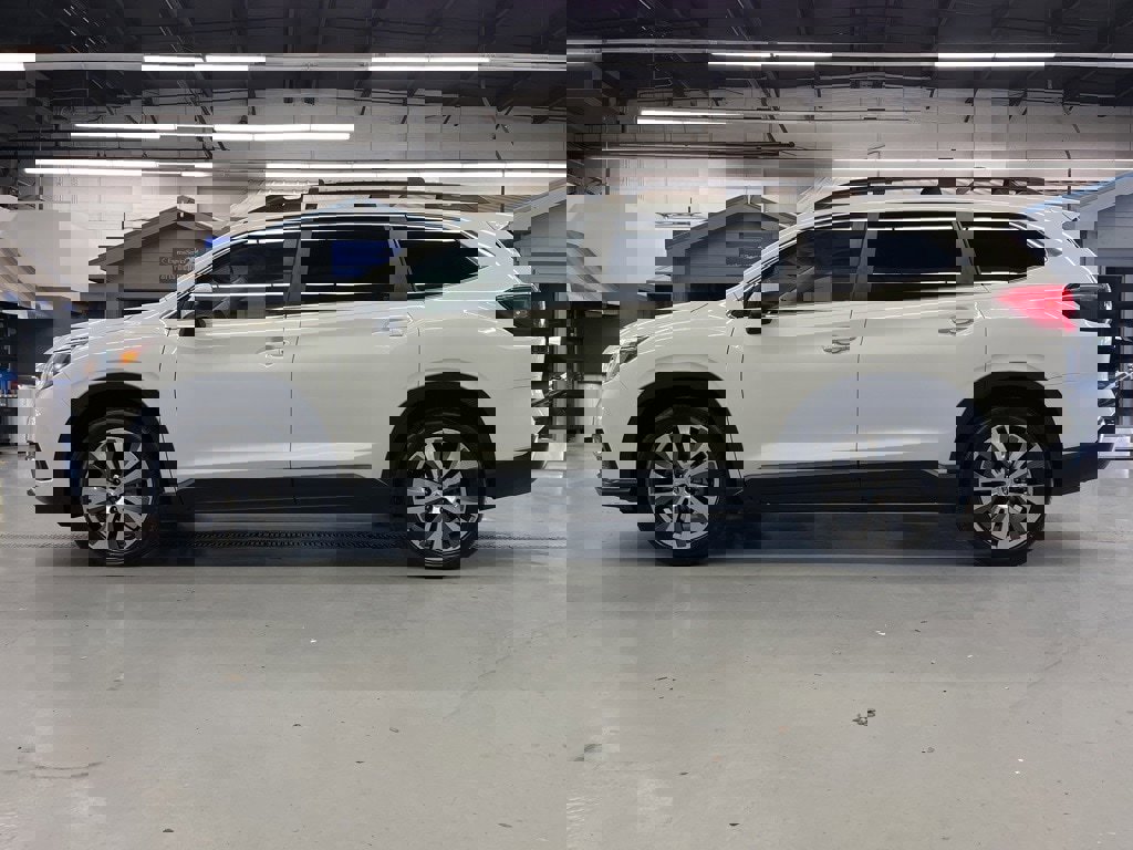 Used 2019 Subaru Ascent Premium w/ Popular Package #3 image 4