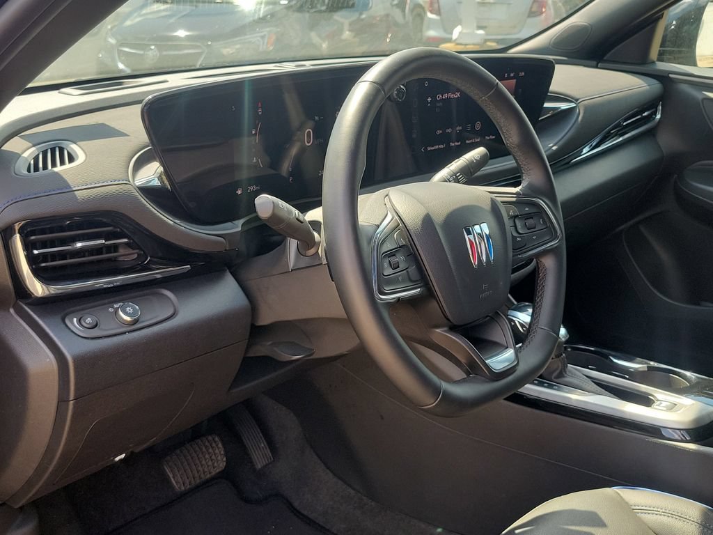 Used 2025 Buick Envista Sport Touring FWD image 18