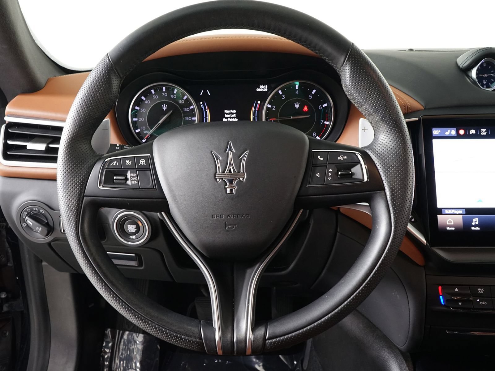 Used 2023 Maserati Ghibli Modena Q4 AWD/4WD image 20