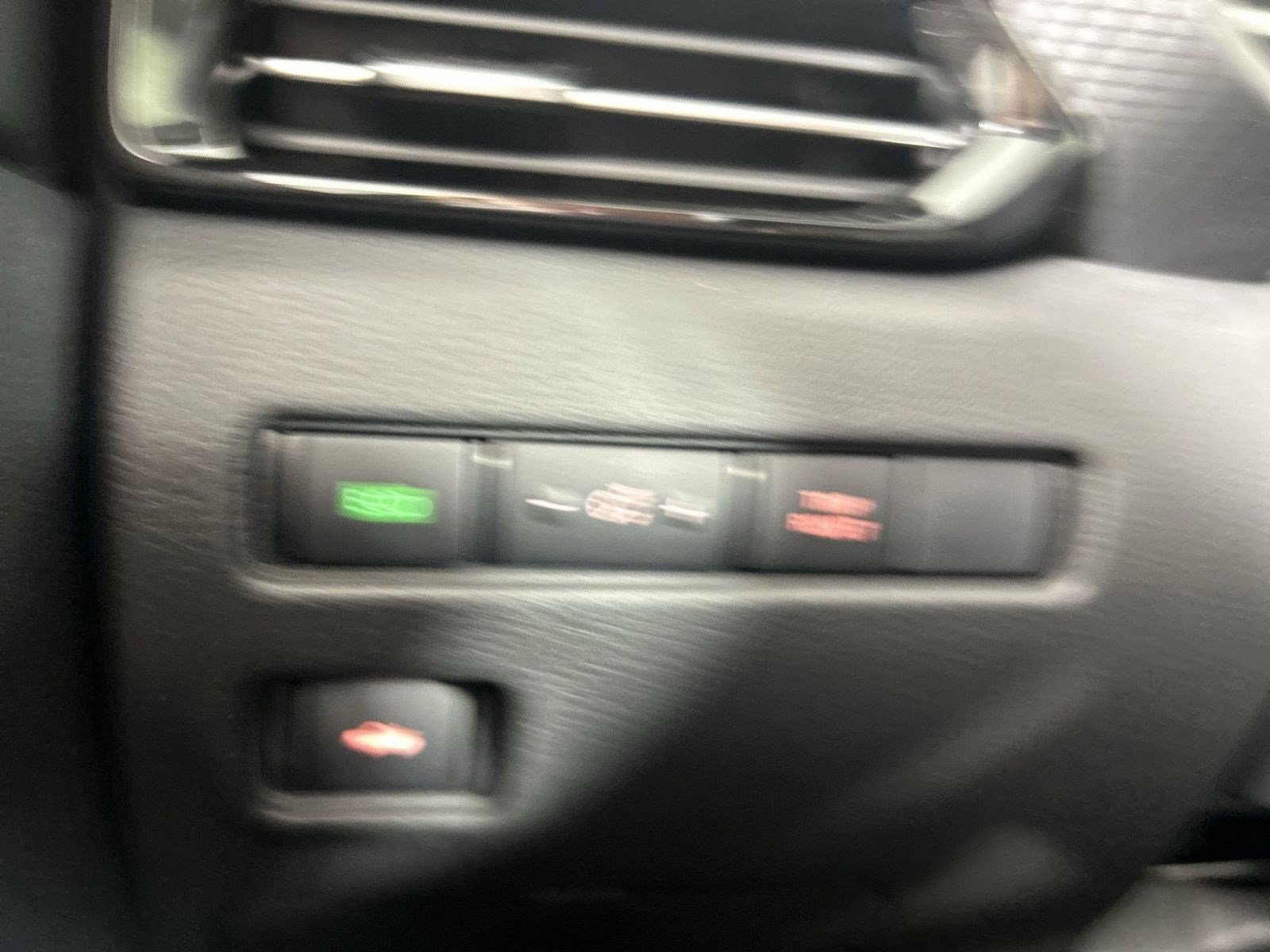 New 2025 Nissan Sentra SR w/ SR Premium Package FWD image 34