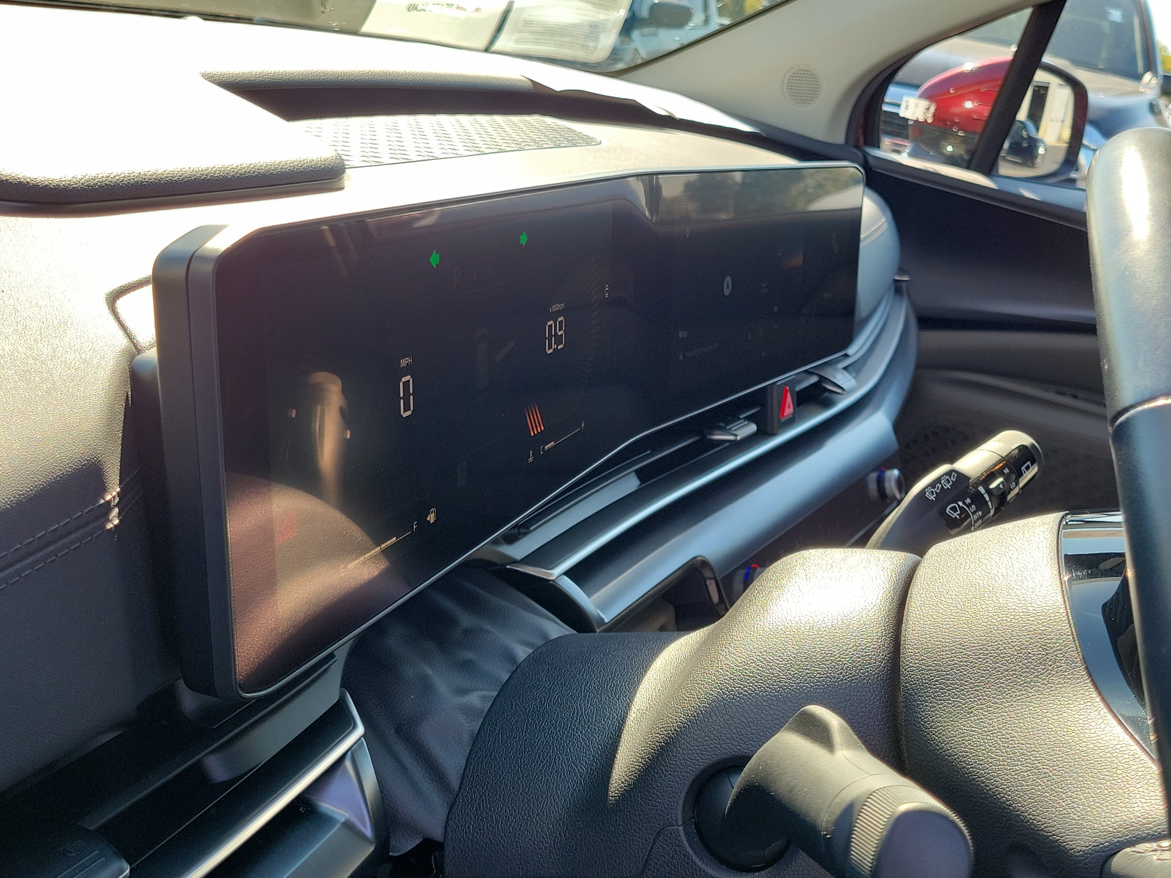 Used 2026 Kia Carnival FWD image 20