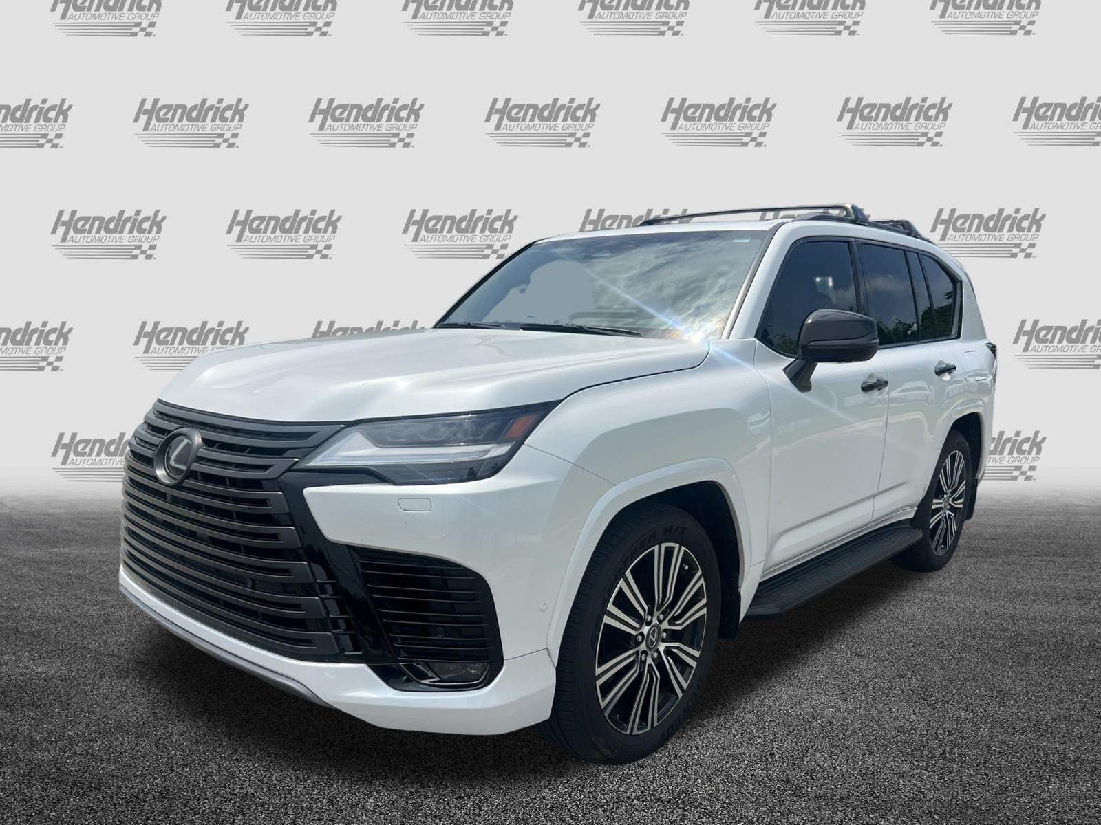Used 2025 Lexus LX 700h Luxury w/ Appearance Package AWD/4WD image 5