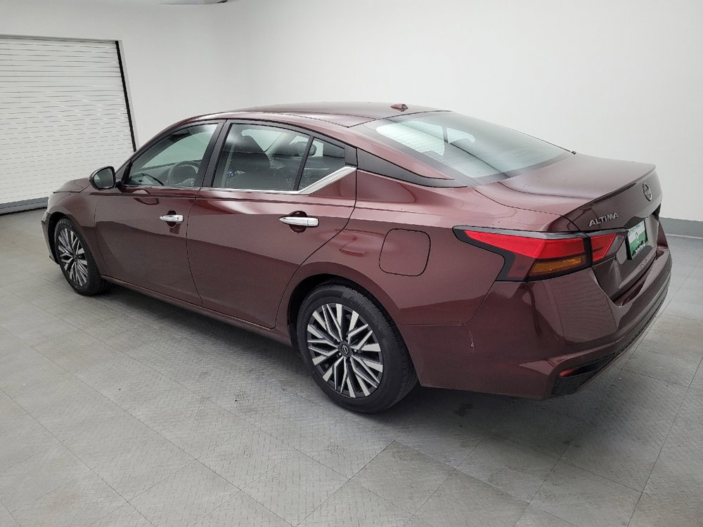 Used 2023 Nissan Altima 2.5 SV image 3