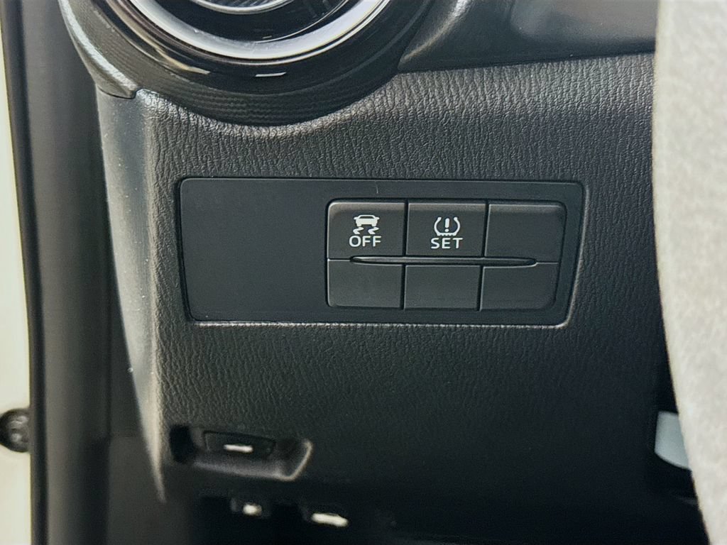 Used 2016 Scion iA FWD image 11
