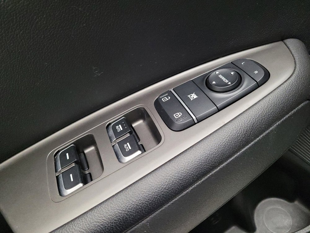 Used 2020 Kia Optima S image 27