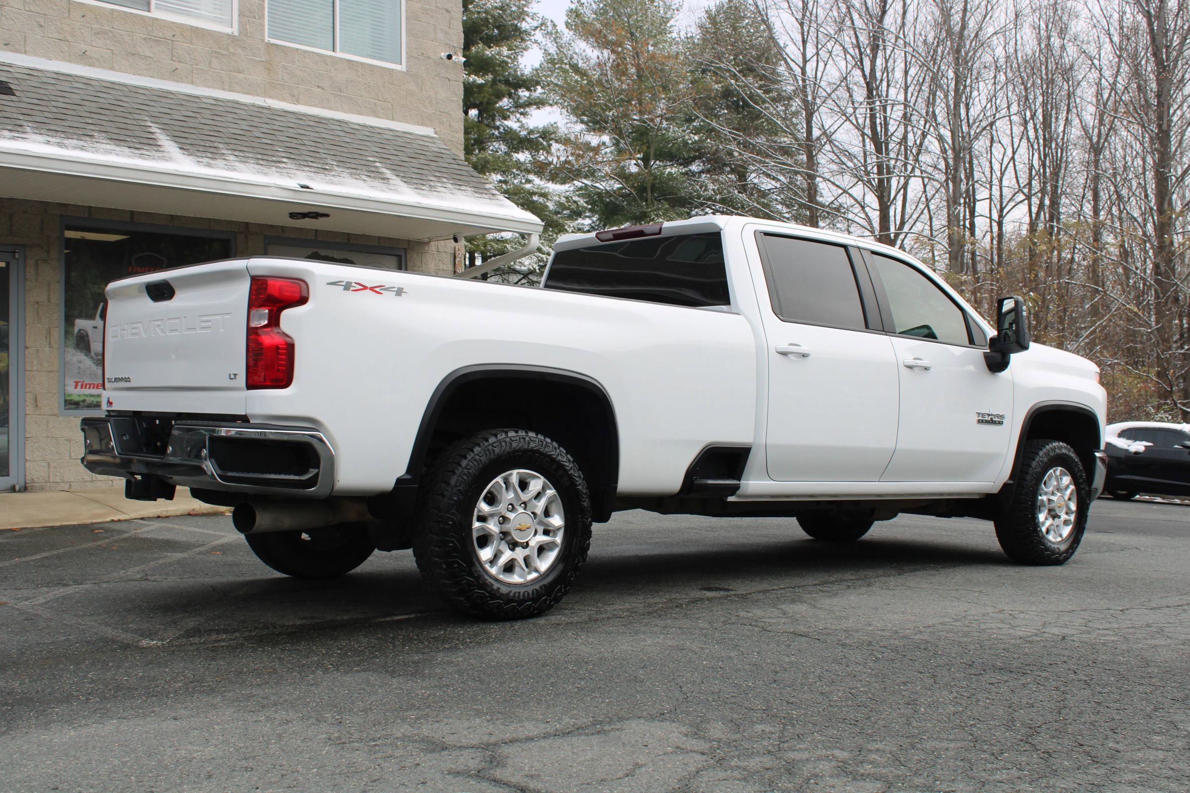 Used 2021 Chevrolet Silverado 3500 LT w/ Texas Edition image 6