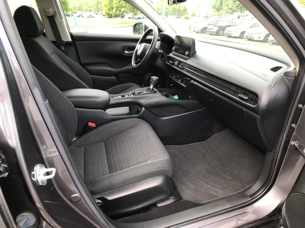 Certified 2023 Honda HR-V LX image 12