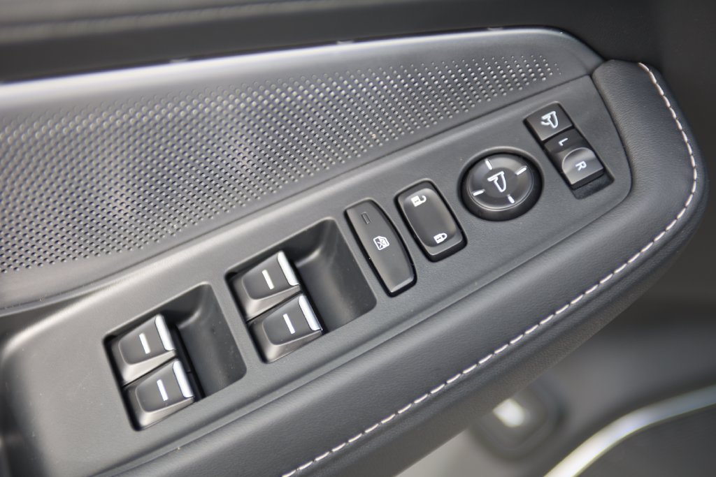 New 2026 Acura MDX w/ Technology Package FWD image 11