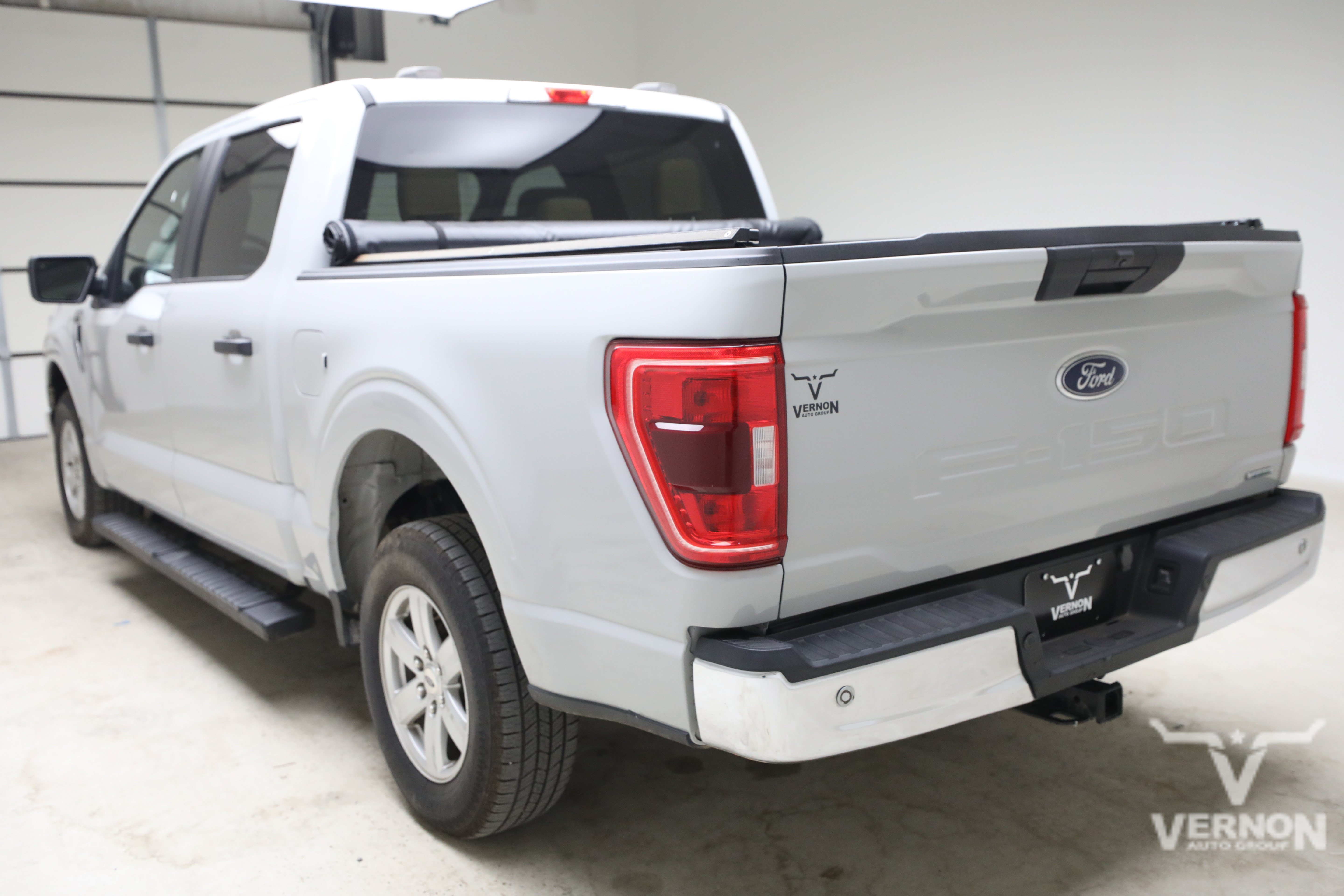 Used 2023 Ford F150 XLT RWD image 3