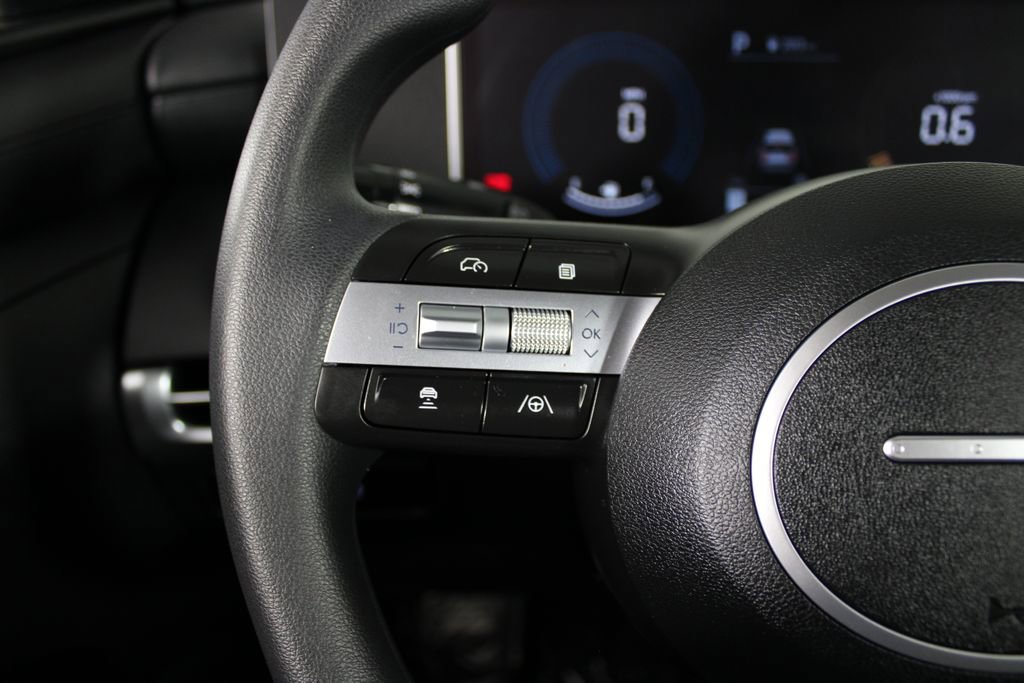 Certified 2026 Hyundai Tucson SE FWD image 24