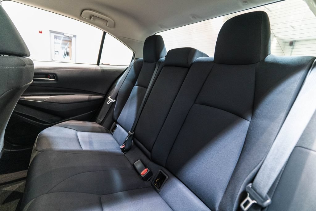 Used 2024 Toyota Corolla LE FWD image 28