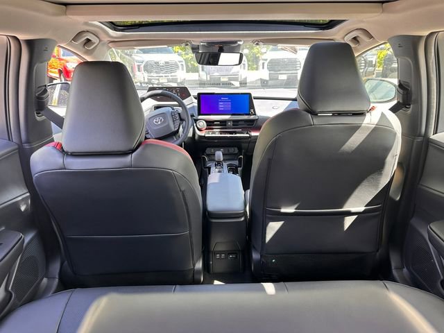 New 2026 Toyota Prius Plug-In Hybrid FWD image 12