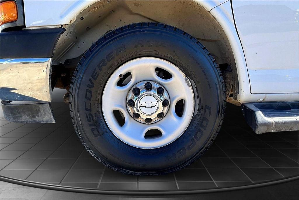 Used 2019 Chevrolet Express 3500 LT w/ LT Preferred Equipment Group image 9