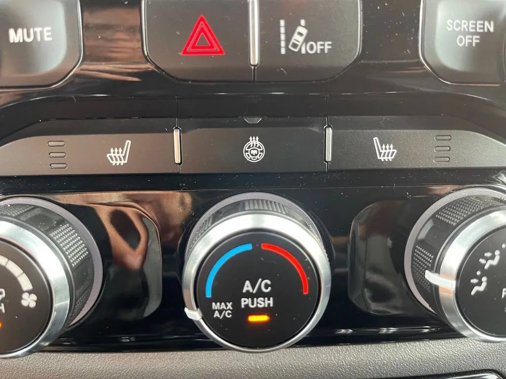 Used 2025 RAM 1500 Big Horn AWD/4WD image 30