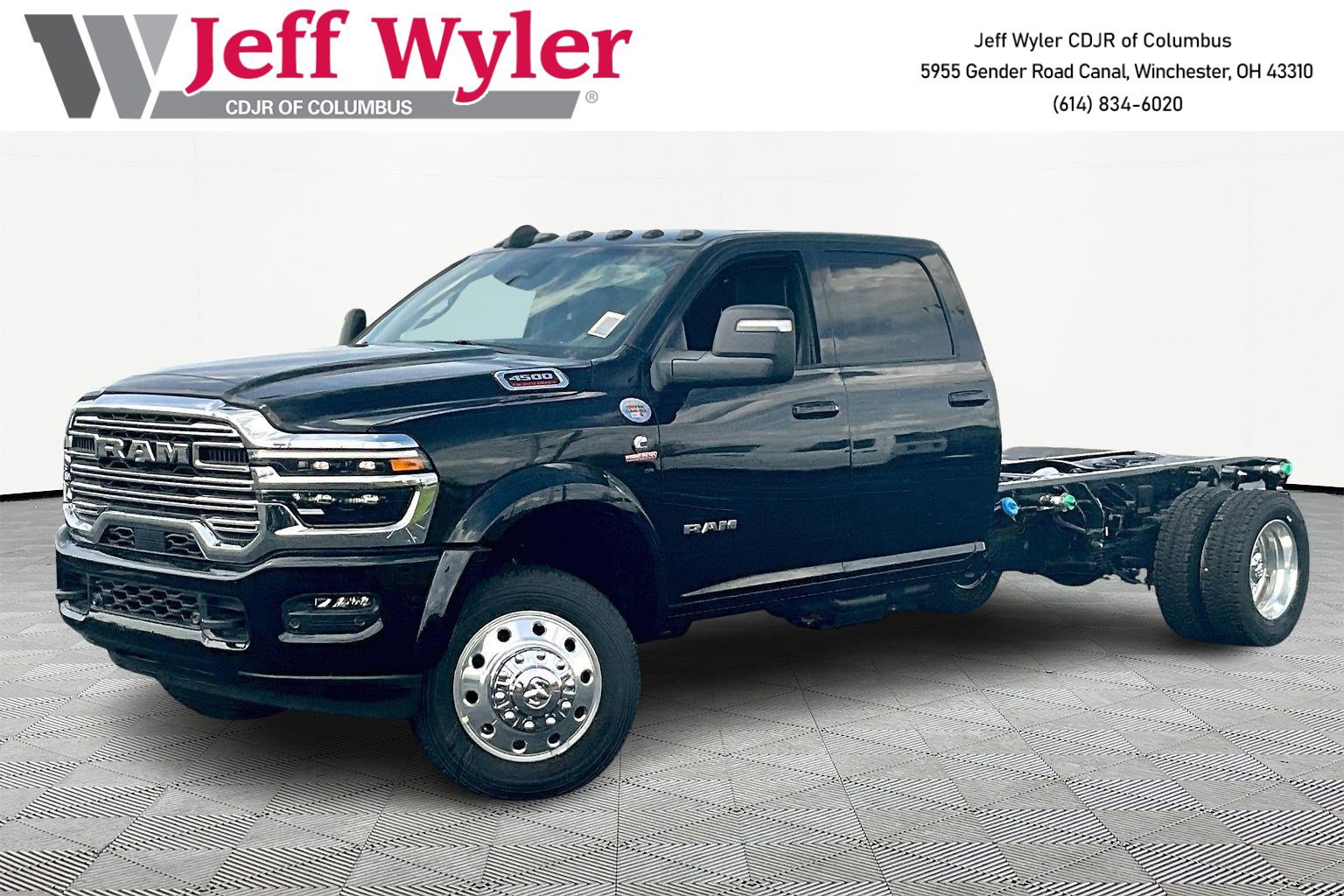 New 2026 RAM 4500 4x4 Crew Cab DRW image 1