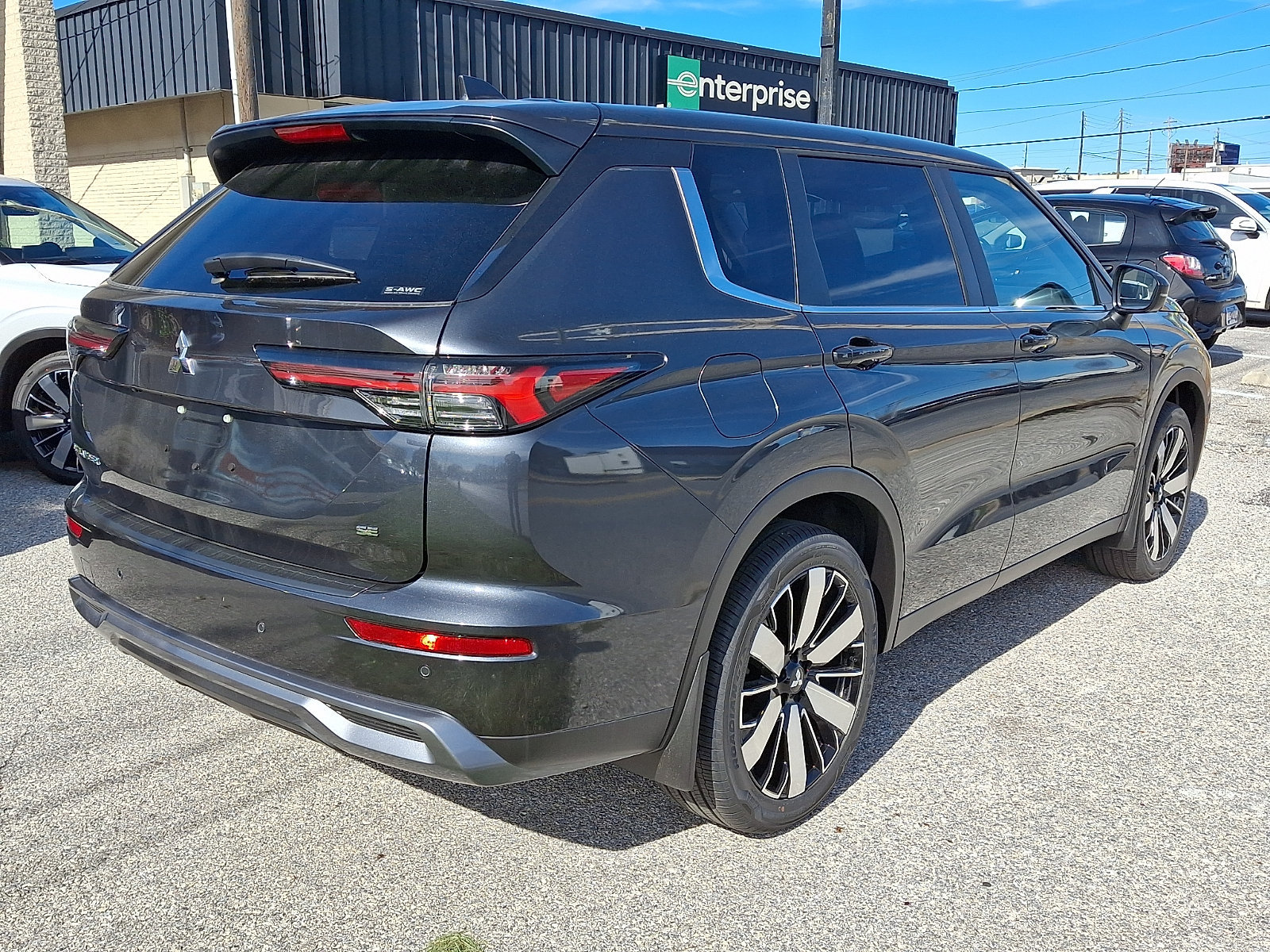 New 2026 Mitsubishi Outlander SE AWD/4WD image 7