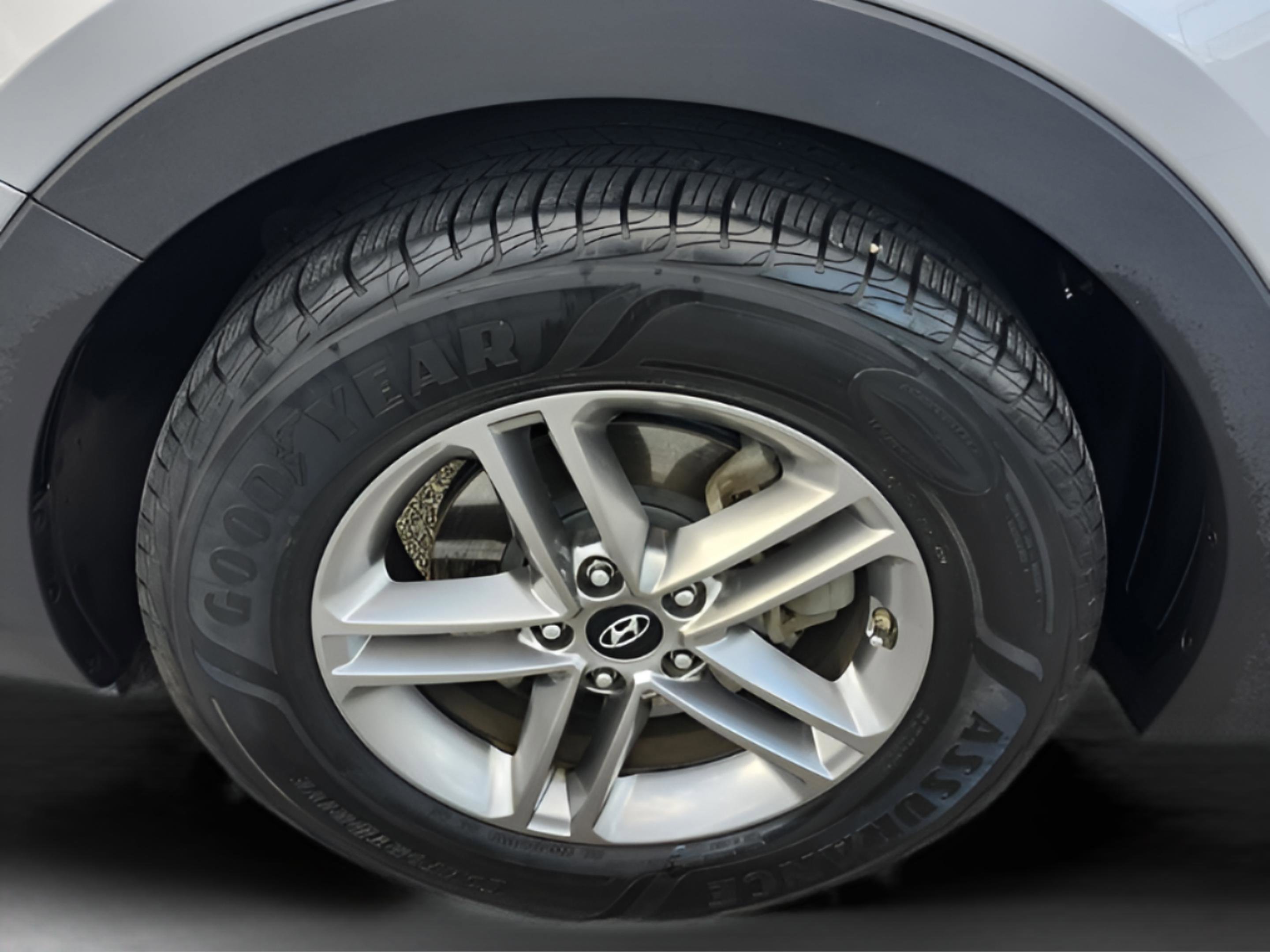 Used 2018 Hyundai Santa Fe Sport image 26