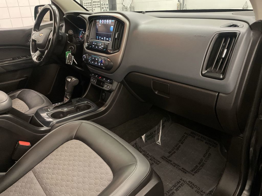 Used 2018 Chevrolet Colorado Z71 AWD/4WD image 21