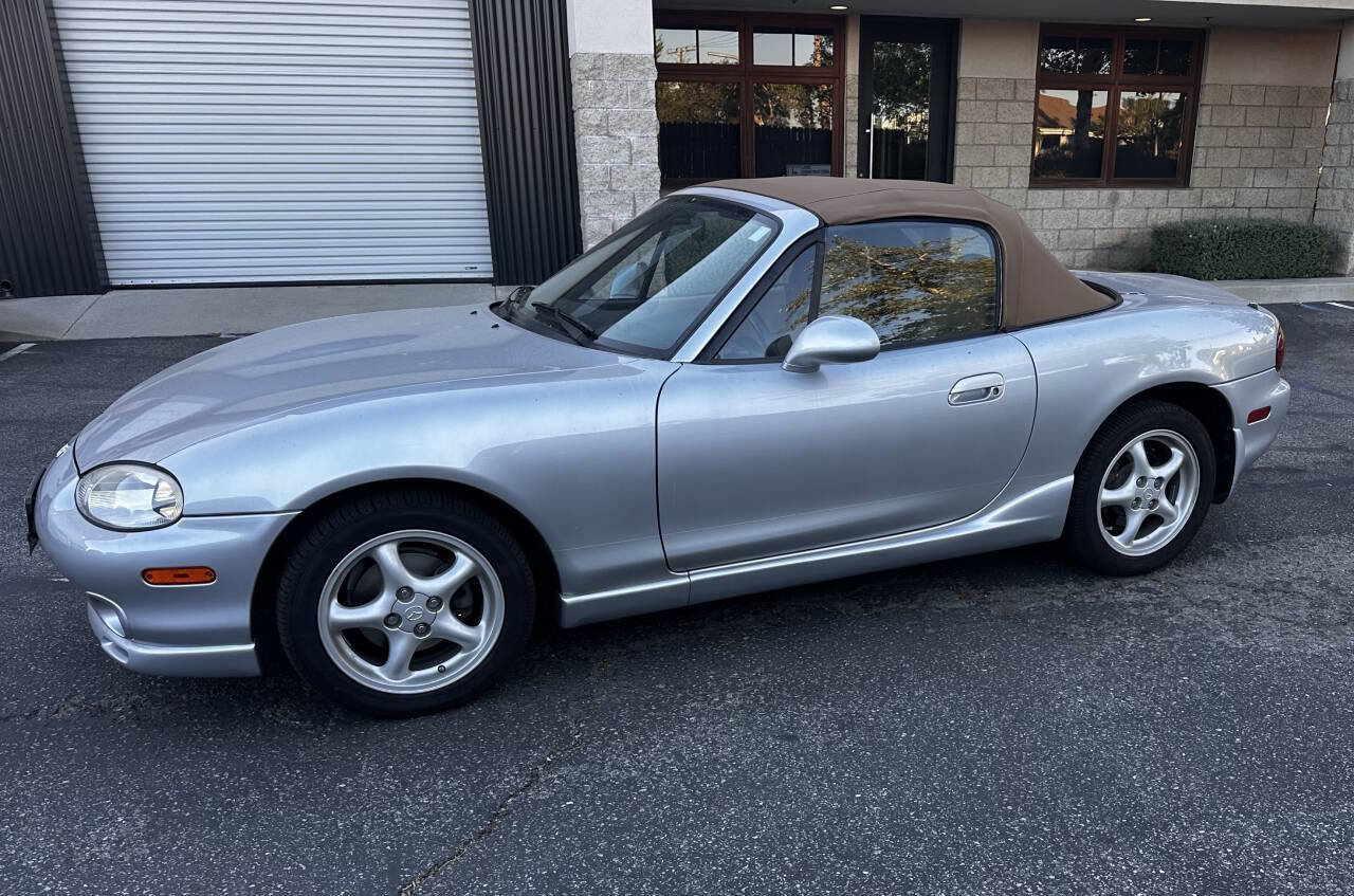 Used 2000 MAZDA MX-5 Miata LS RWD image 1