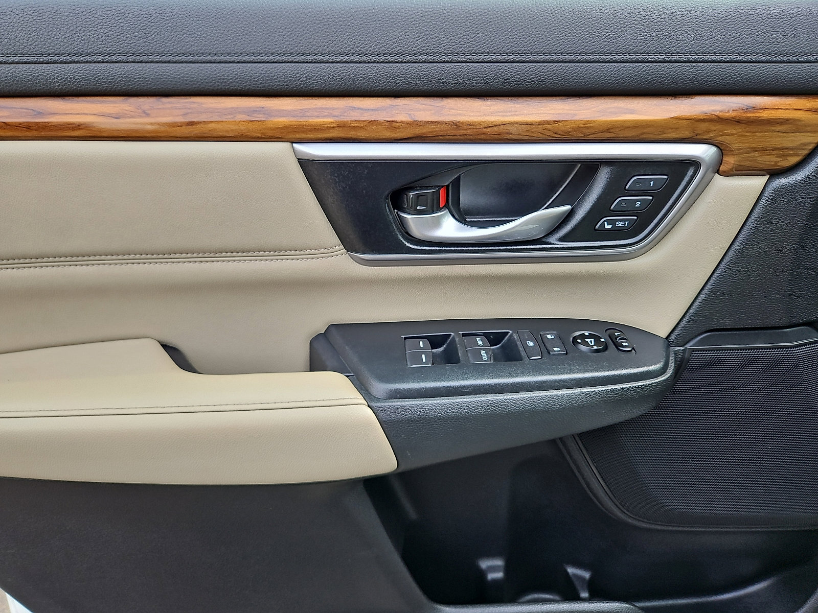 Used 2018 Honda CR-V EX-L image 12