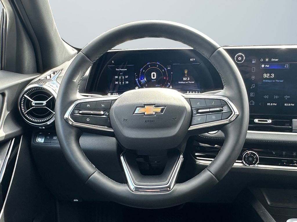 Used 2026 Chevrolet Equinox LT image 12